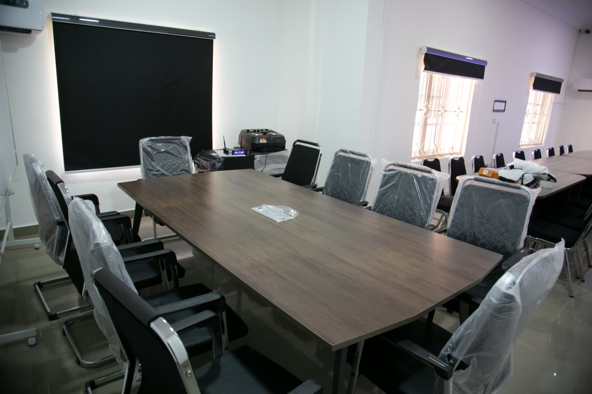 Meeting room - alternate angle