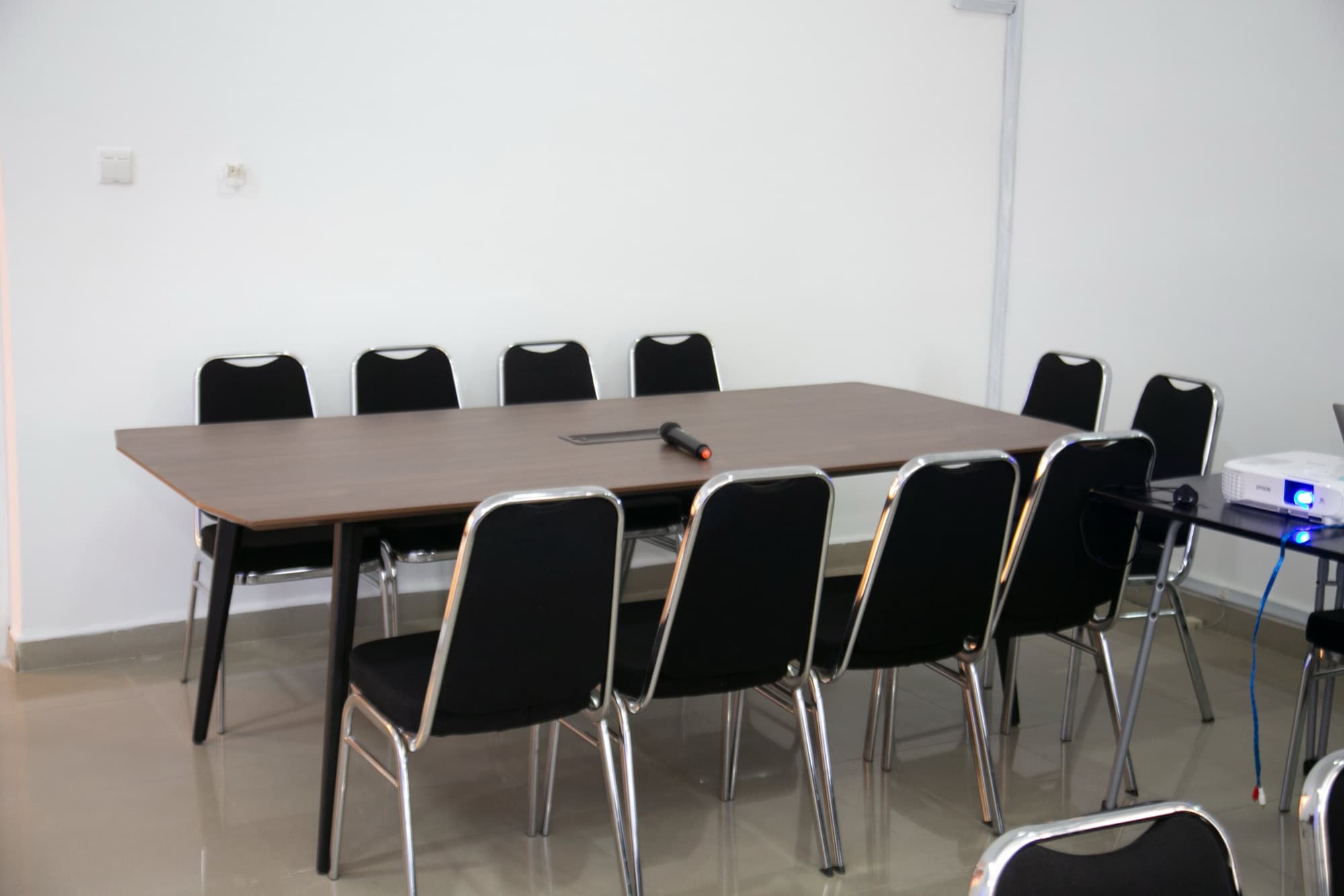 Meeting room - rear perspective
