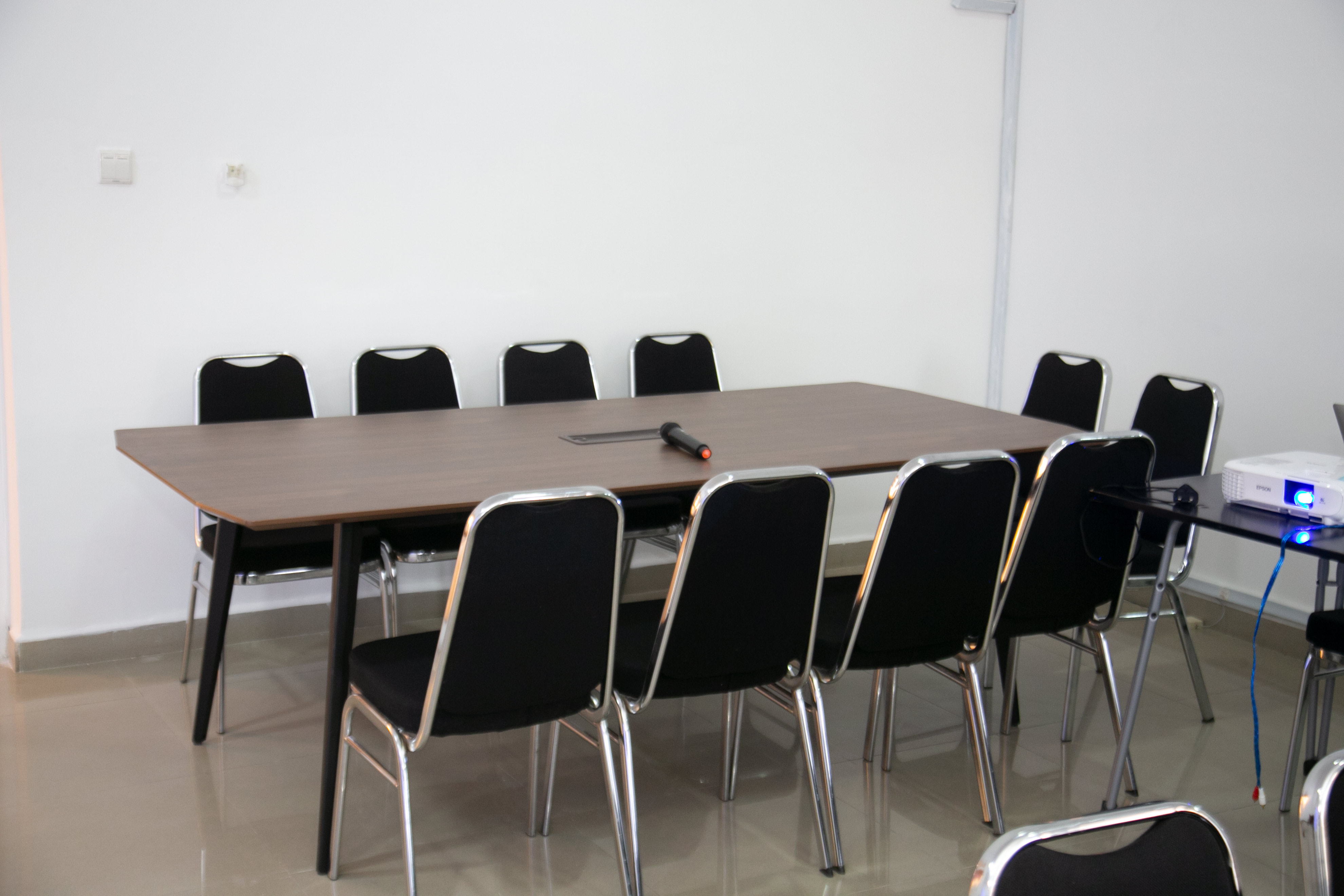Meeting room - rear perspective